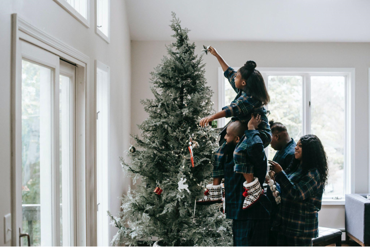 The Benefits of Choosing a White Christmas Tree for Sweet Treats