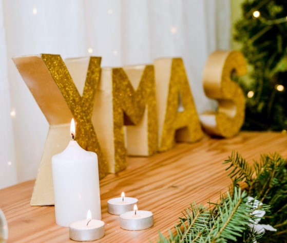 The King of Christmas Trees: Flocked Beauty with Lights